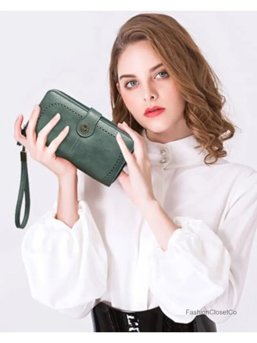 RFID Blocking Vegan Leather Large Capacity Wristlet Wallet with Detachable Strap